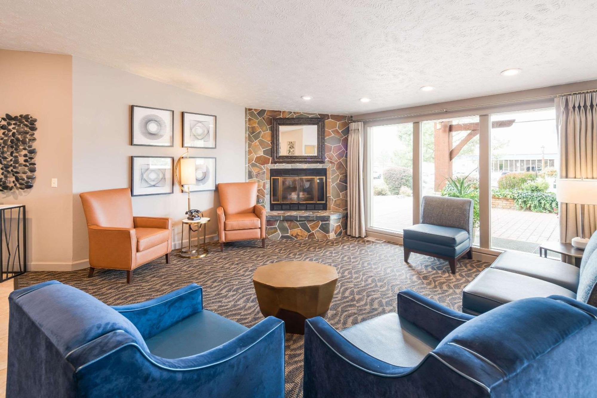 Quality Inn & Suites Coeur D'Alene Buitenkant foto